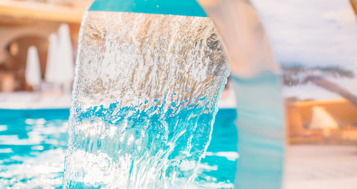 O que não pode faltar na sua piscina este verão